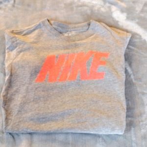 Boys gray long sleeve Nike shirt